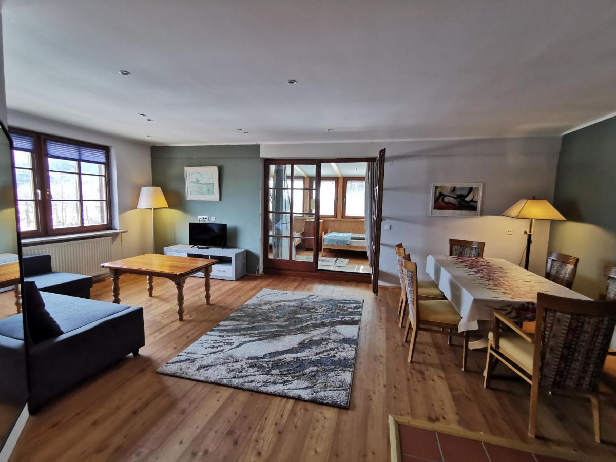 גונדרסהיים Landhotel Kastanienhof מראה חיצוני תמונה