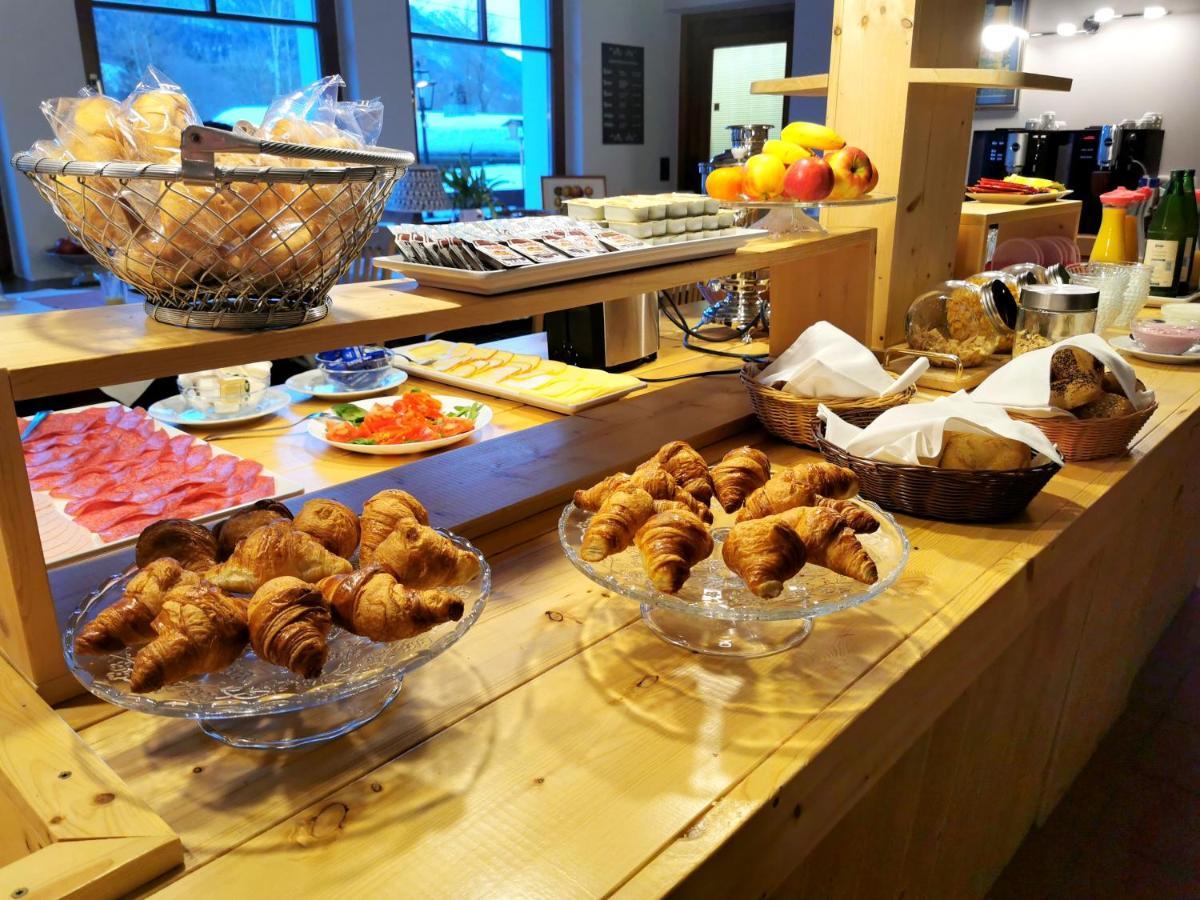 גונדרסהיים Landhotel Kastanienhof מראה חיצוני תמונה